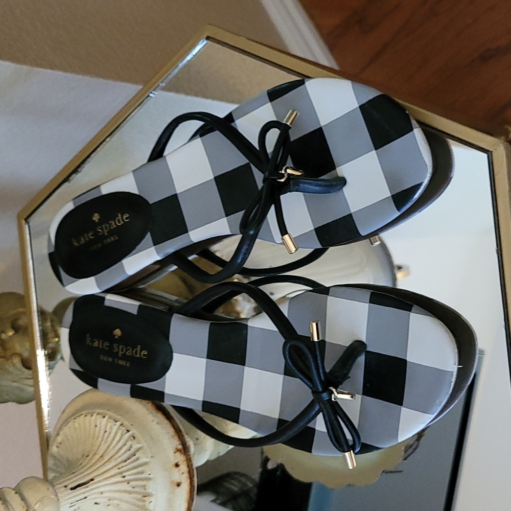 Kate Spade, Petit Flip Flop w. Heel.